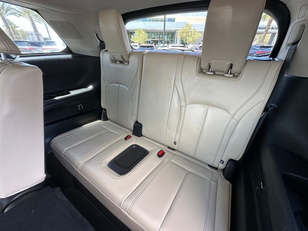 Used 2022 Gray INFINITI LUXE image 21