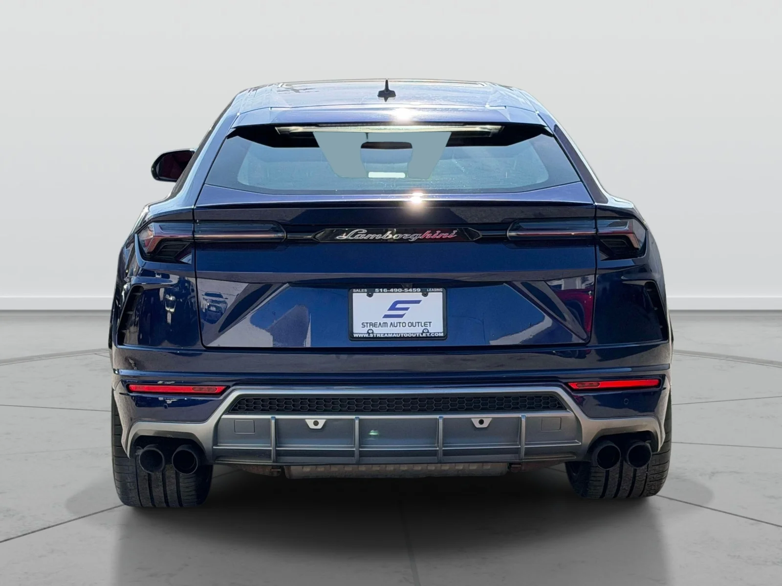 Used 2022 Blue Lamborghini Base image 5