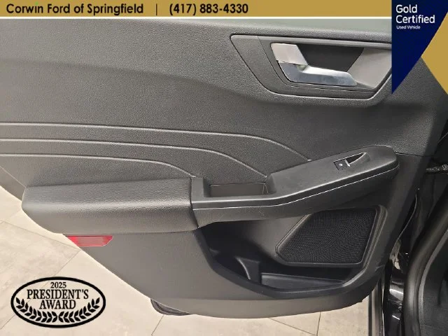 Certified Used 2025 Agate Black Metallic Ford ST-Line image 18