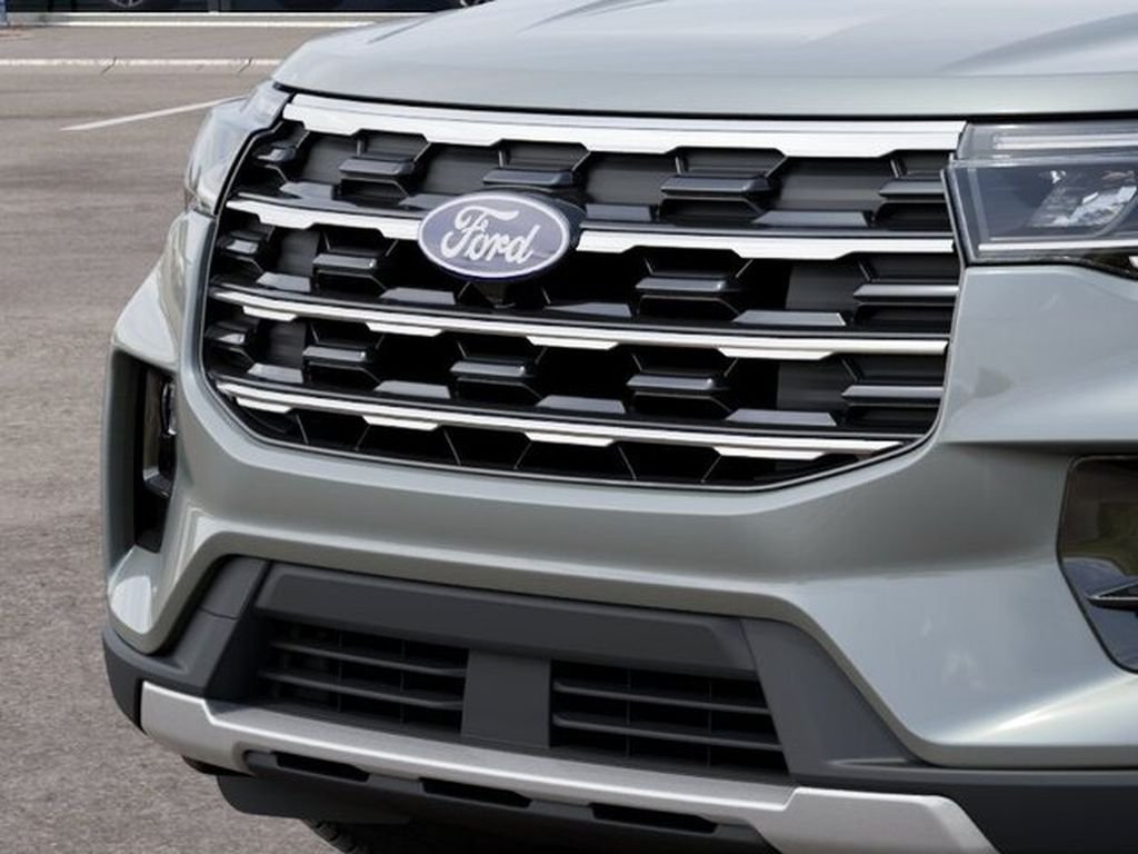New 2027 Avalanche Gray Ford Active image 17