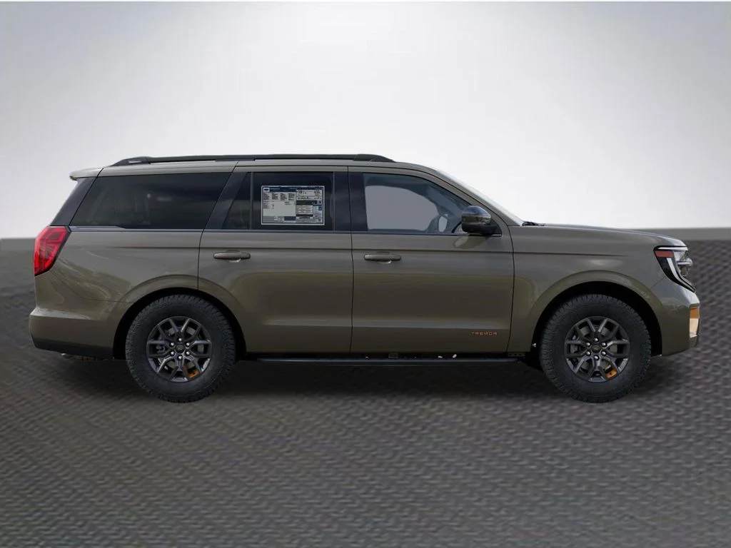 New 2027 Marsh Gray Ford Tremor® image 5