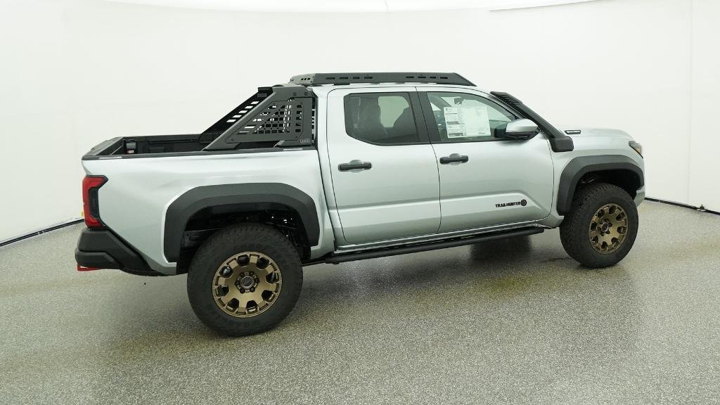 New 2026 Celestial Silver Metallic Toyota Trailhunter image 15