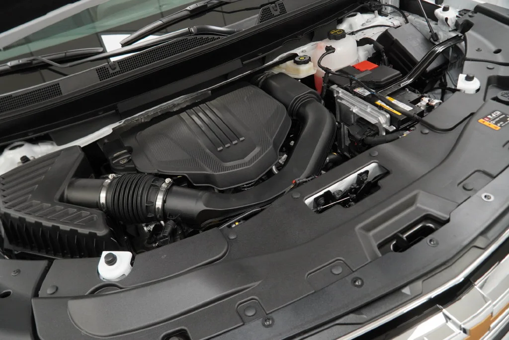 New 2027 Summit White Chevrolet LT image 41