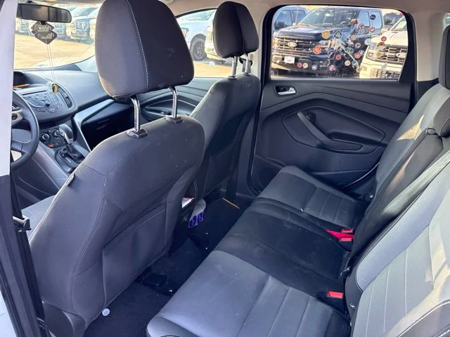 Used 2016 Oxford White Ford SE image 21