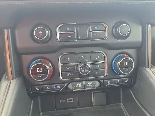 Used 2021 Black Chevrolet High Country image 26