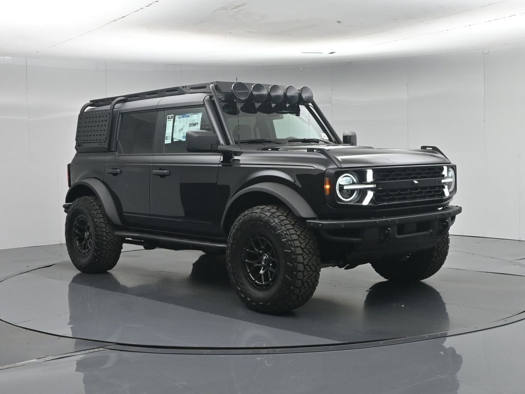 New 2026 Shadow Black Ford Badlands image 27