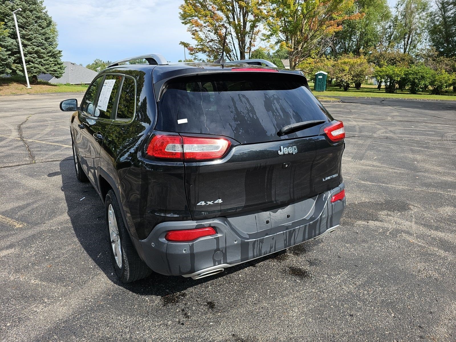 Used 2016 Brilliant Black Crystal Pearlcoat Jeep Limited image 3