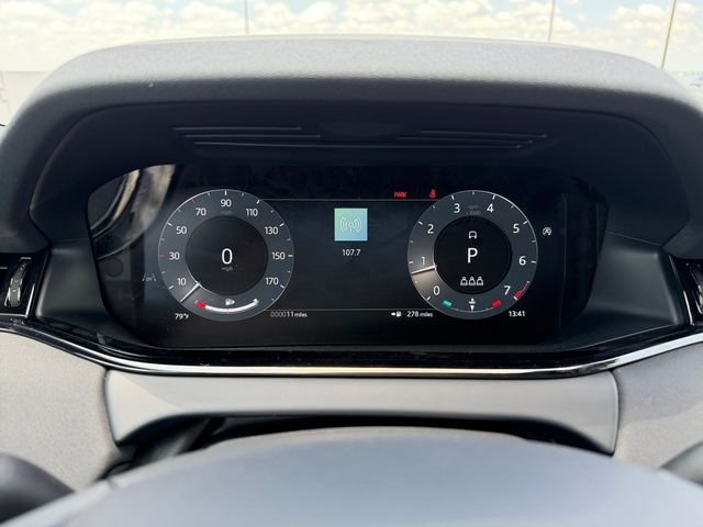 New 2026 Carpathian Grey Land Rover Hoxton Edition image 14