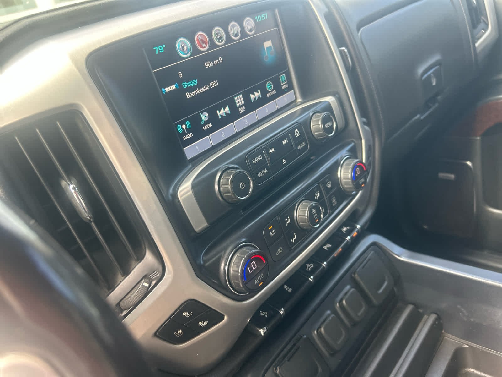 Used 2018 Summit White GMC SLT image 8