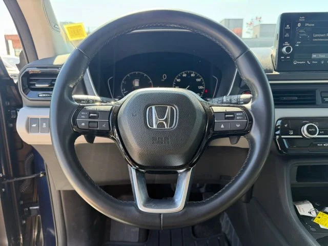 Used 2023  Honda Touring image 21