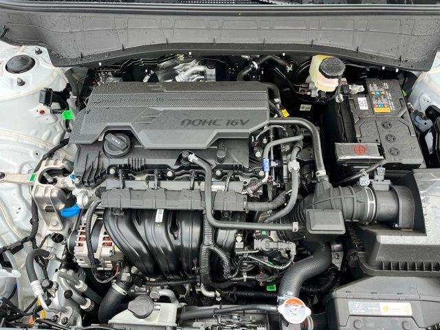 New 2026 White Hyundai SEL Sport FWD image 27