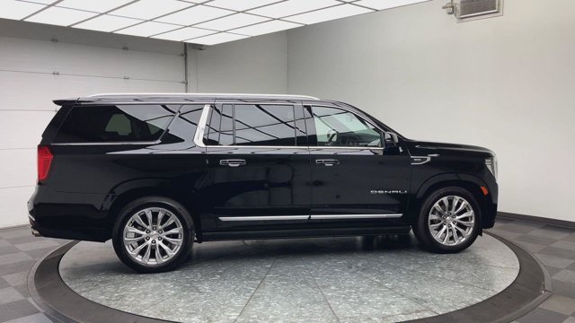 Used 2024 Onyx Black GMC Denali image 43