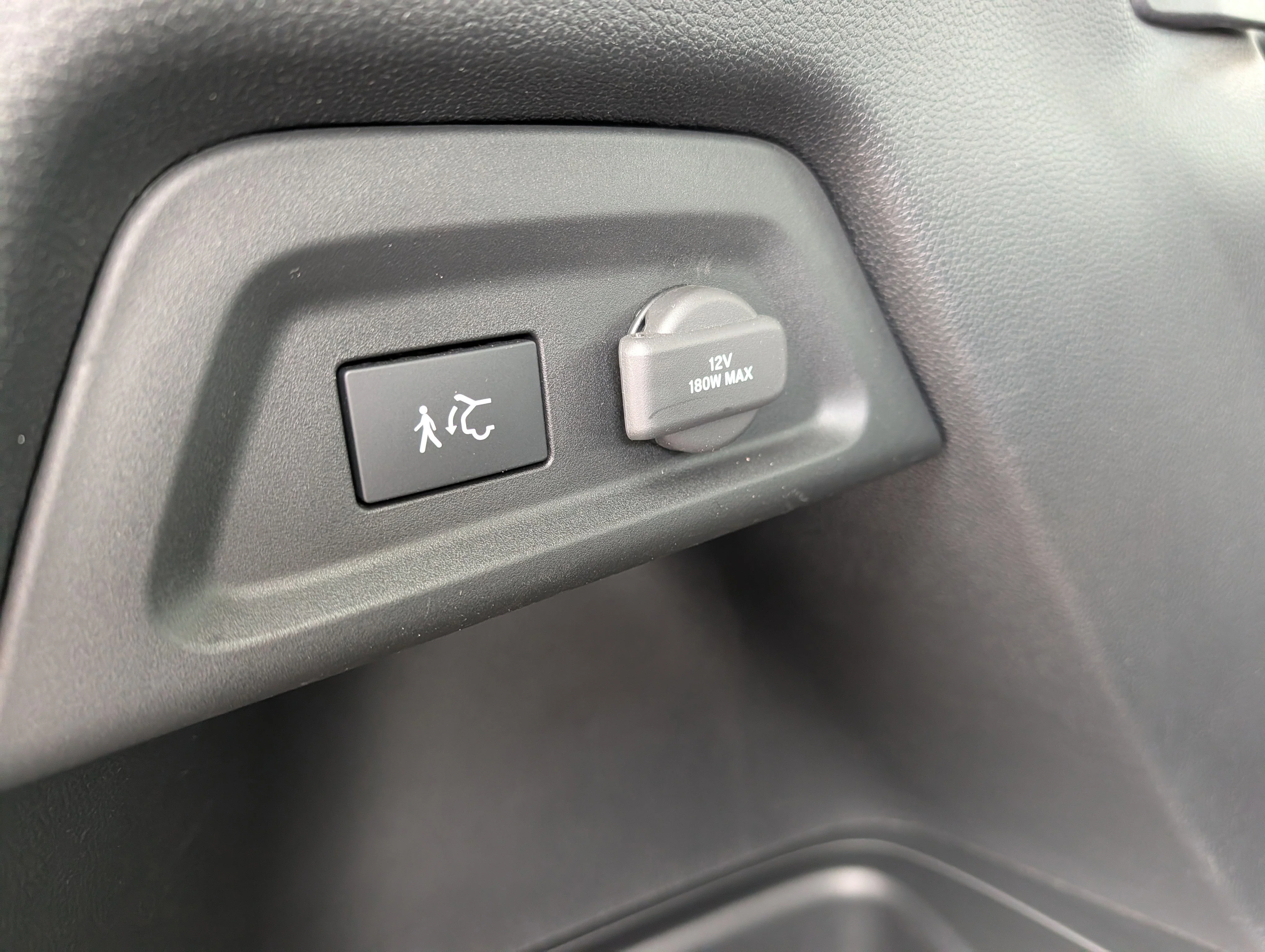 Used 2025 Sonic Gray Pearl Honda Elite image 19