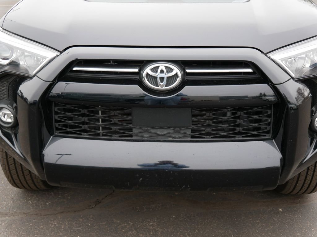 2024 Toyota 4Runner SR5 - Photo 9