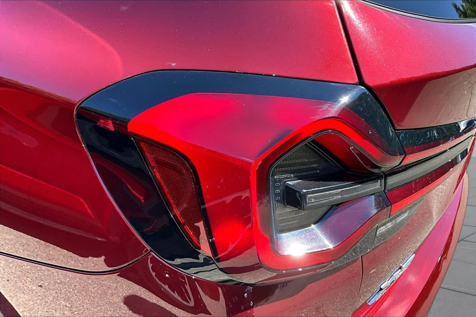 Used 2022 Aventurin Red Metallic BMW xDrive30i image 27