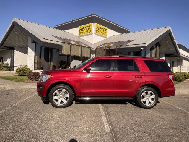 Used 2018 Red Ford XLT image 1