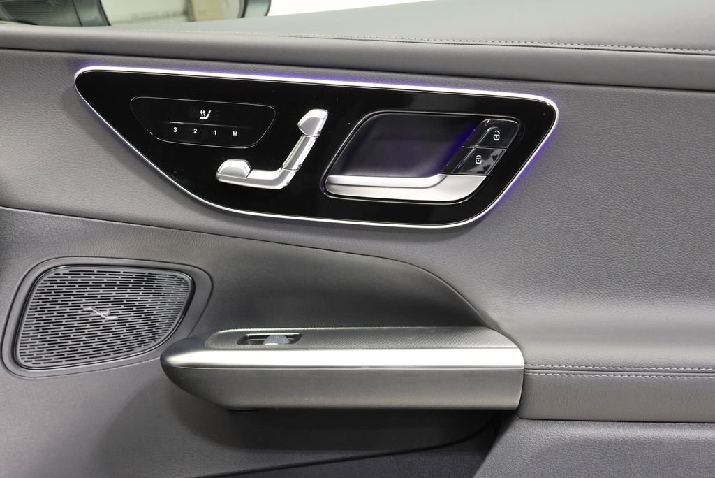 Used 2026 Black Mercedes-Benz GLC 300 image 45