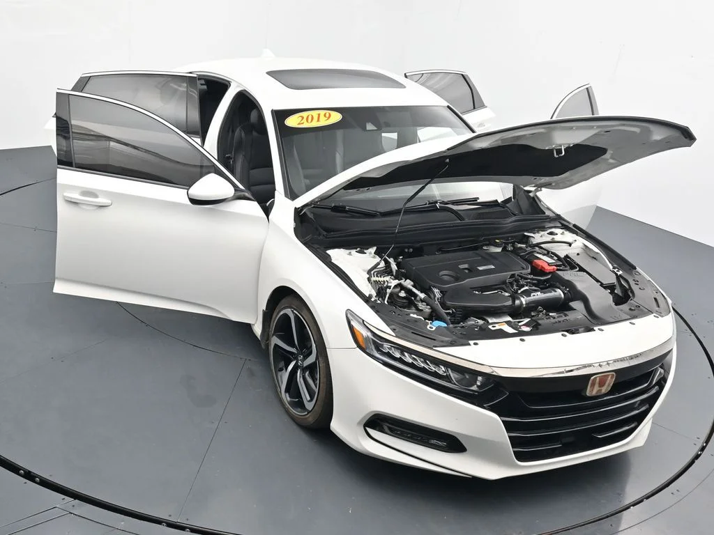 Used 2019  Honda Sport 2.0T image 38