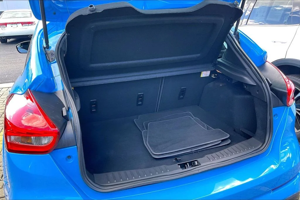 Used 2016 Blue Ford RS image 27