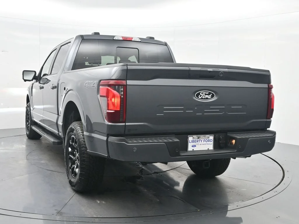 New 2026 Carbonized Gray Metallic Ford XLT image 9