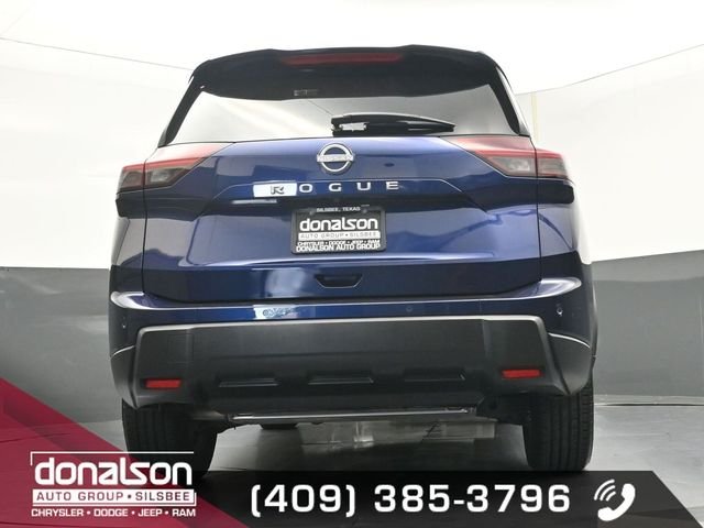 2025 Nissan Rogue SV - Photo 16