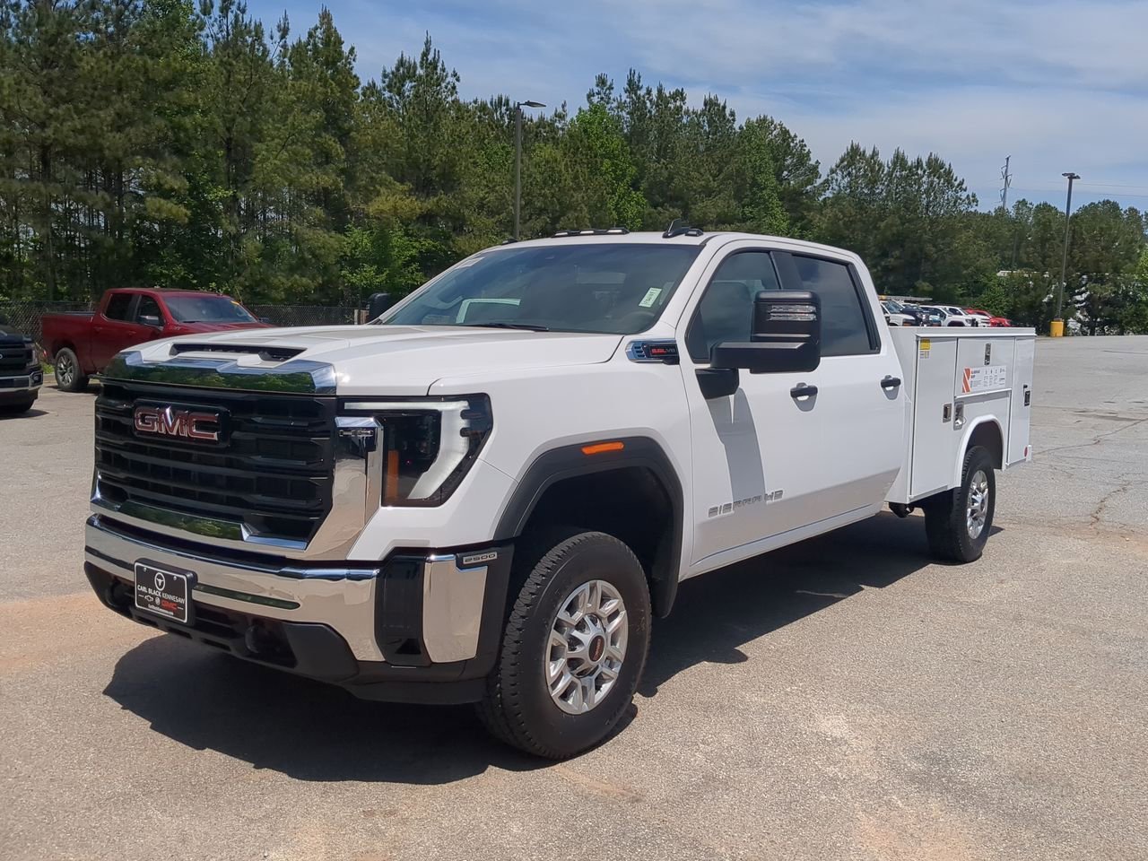 New 2026 Summit White GMC Pro image 4