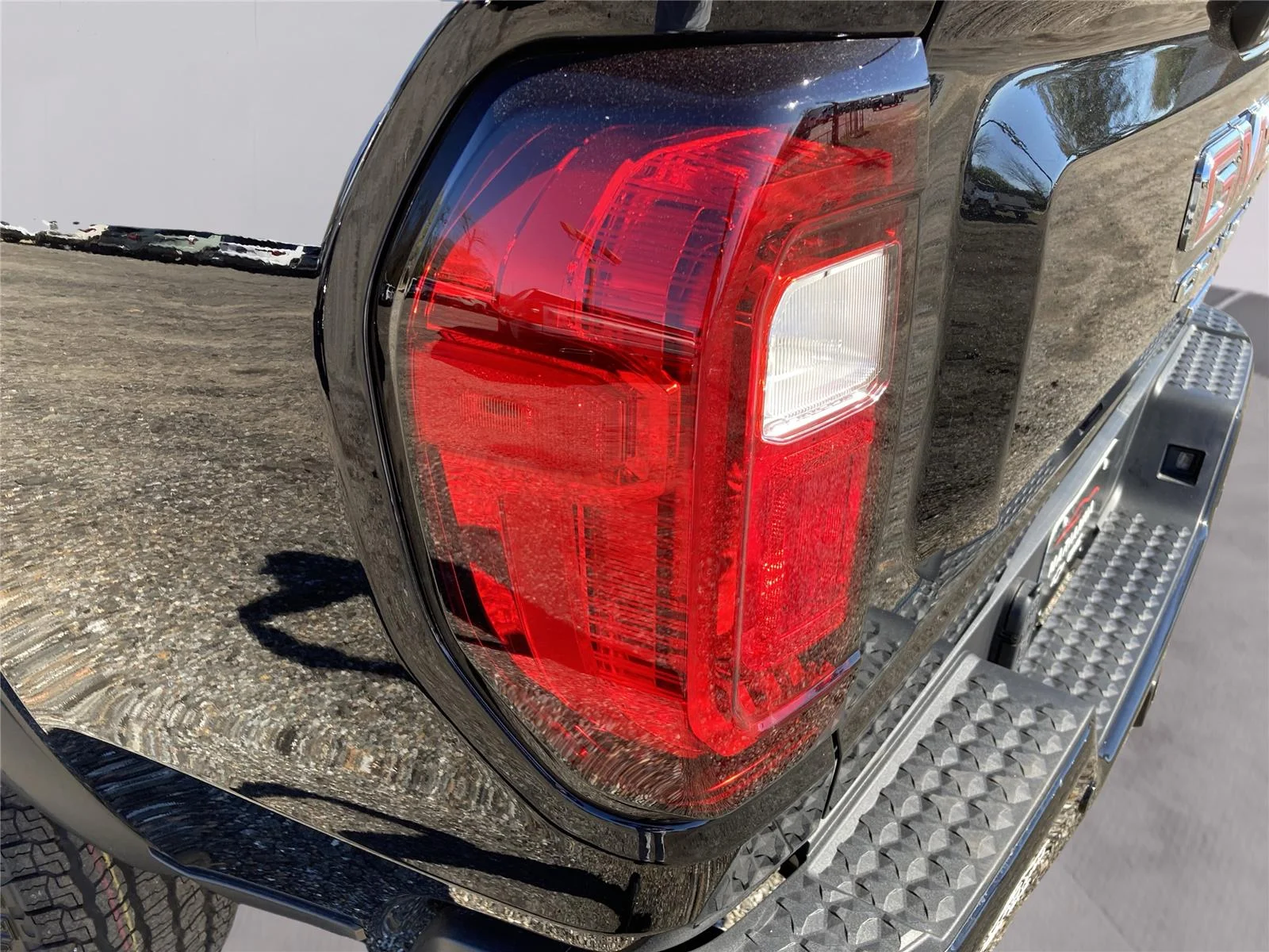 New 2026 Onyx Black GMC Elevation image 10