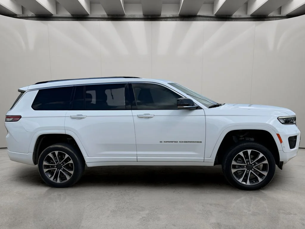 Used 2023 Bright White Clearcoat Jeep Overland image 7