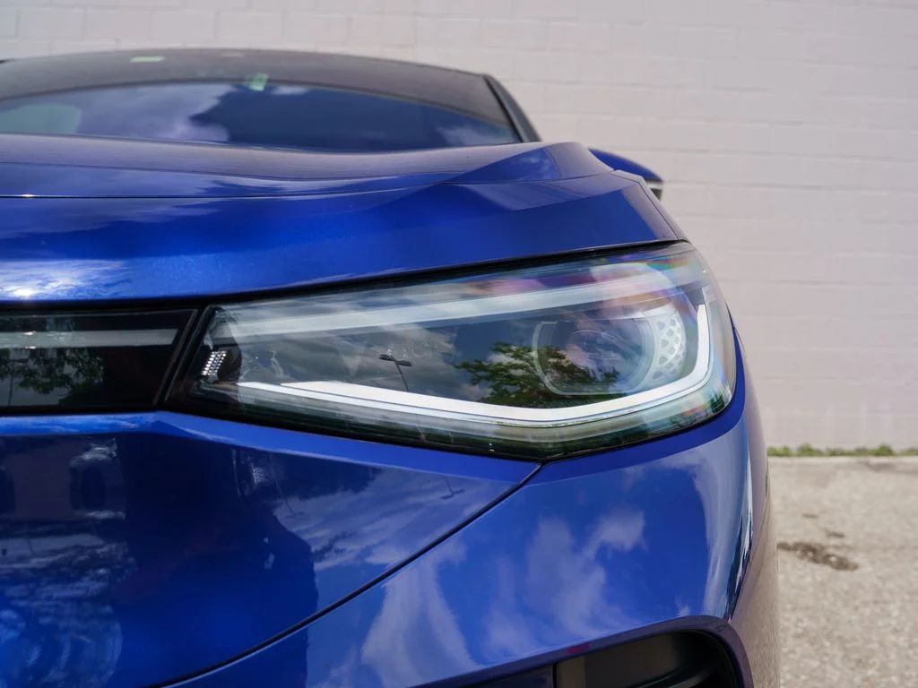 Used 2021 Blue Volkswagen Pro S image 10