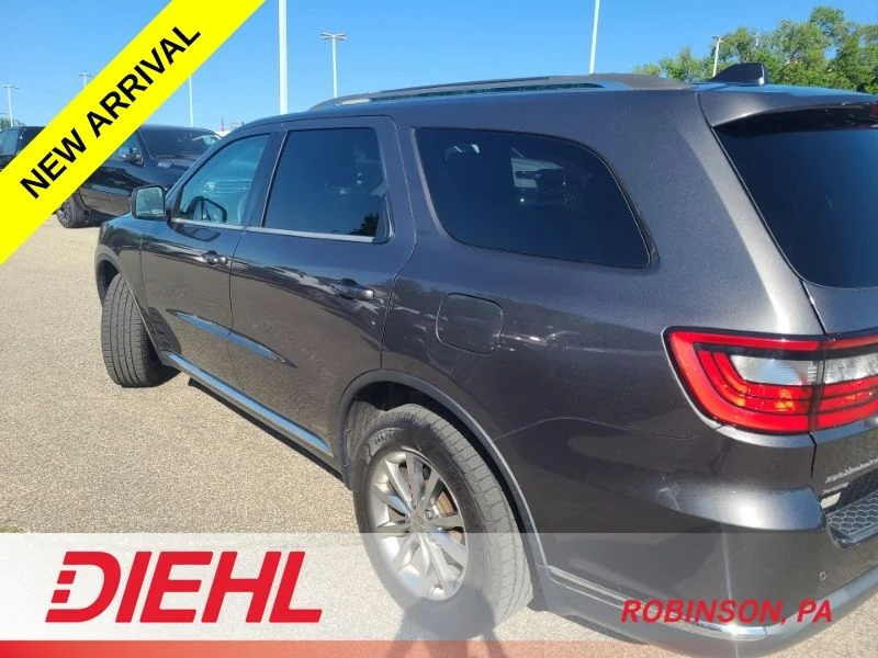 Used 2017 Gray Dodge SXT image 8