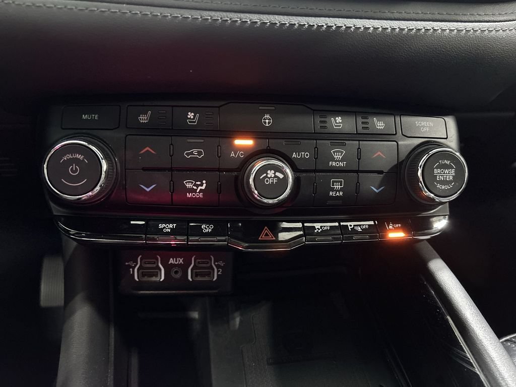 Used 2022 Gray Dodge Citadel image 17
