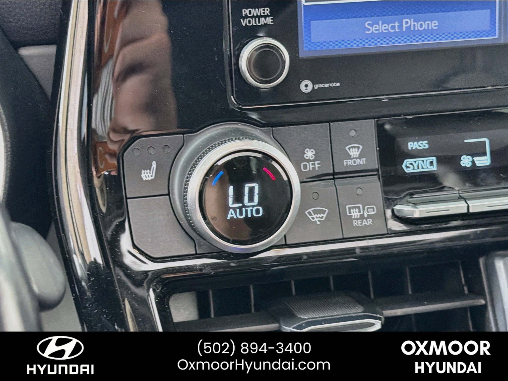 Used 2021 Midnight Black Metallic Toyota XLE image 20