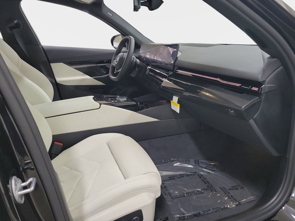 2026 BMW 5 Series 530i - Photo 22