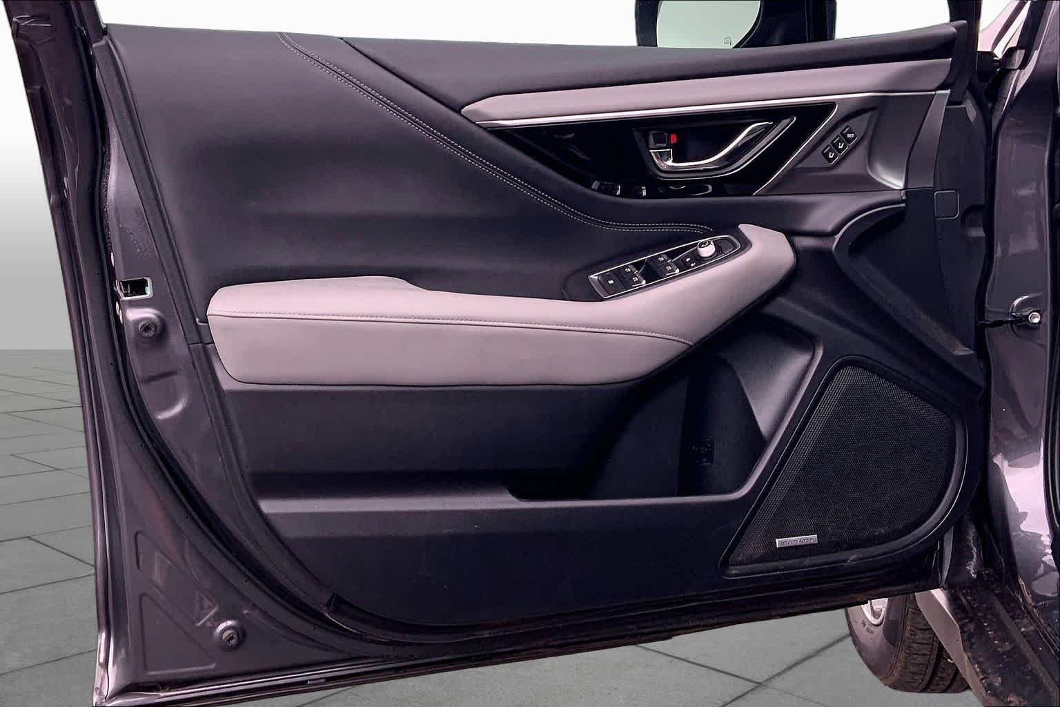 Used 2022 Magnetite Gray Metallic Subaru Limited image 22