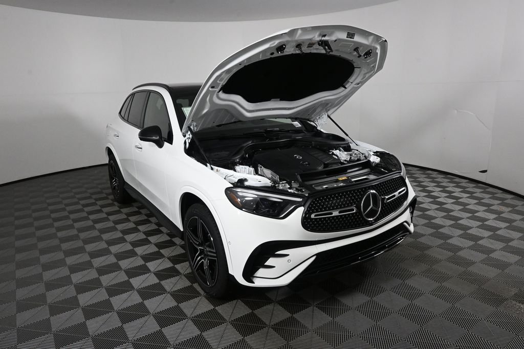 New 2026 Polar White Mercedes-Benz GLC 300 image 33