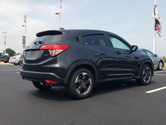 Used 2018 Modern Steel Metallic Honda EX image 5
