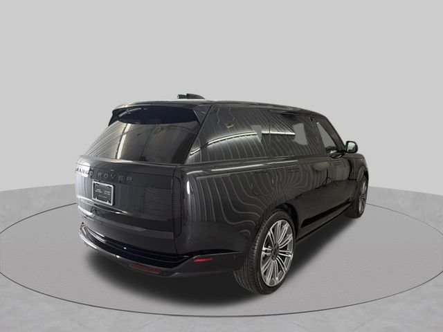New 2026 Santorini Black Land Rover SE image 4