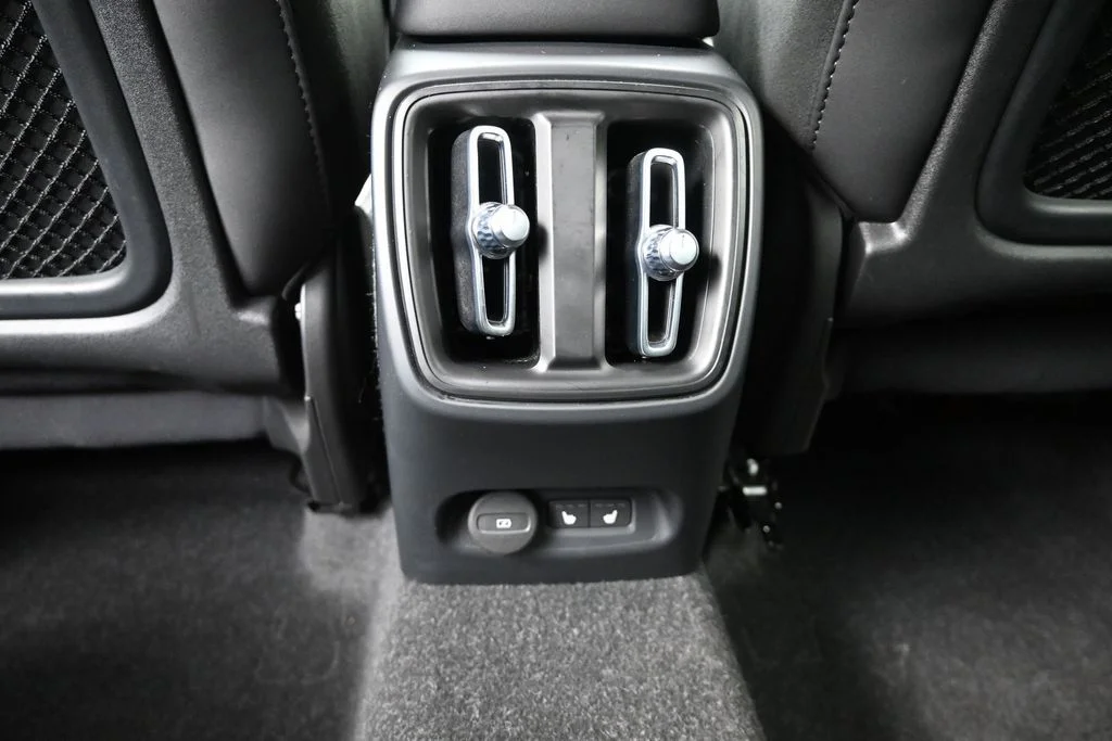 Certified Used 2023 Crystal White Volvo Plus image 16