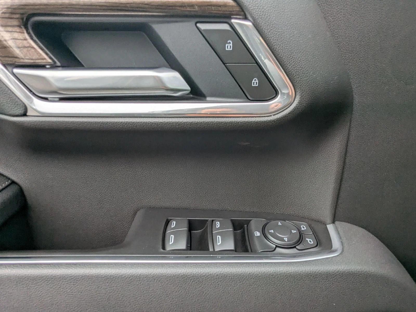 Used 2026 Cypress Gray Chevrolet LT Trail Boss image 23