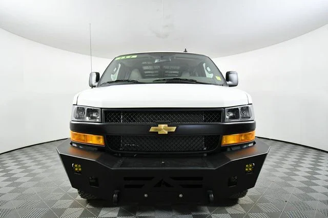 2025 Chevrolet Express Cargo Work Van - Photo 7