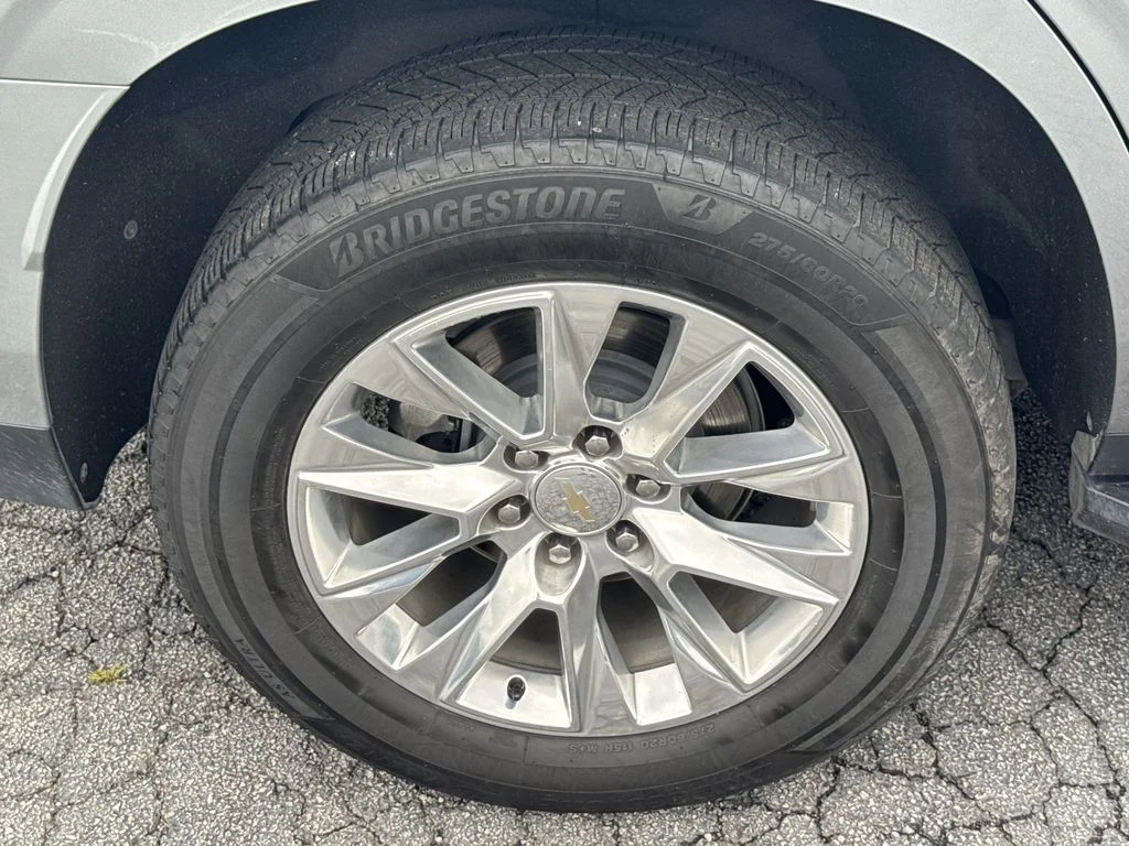 Used 2023 Gray Chevrolet Premier image 17