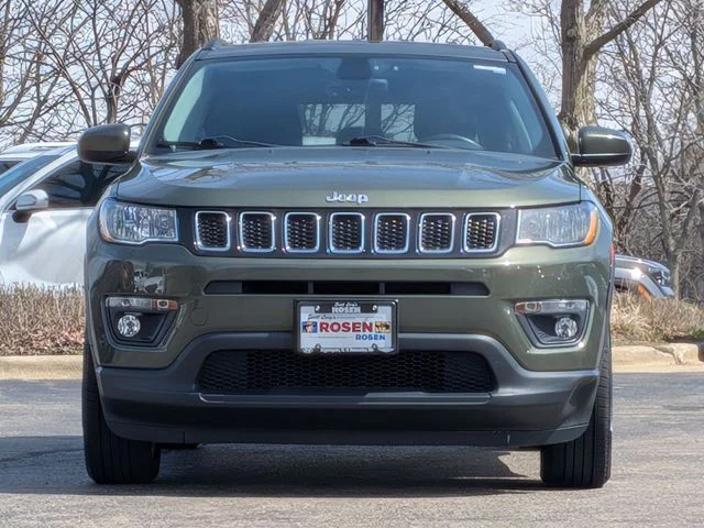 Used 2017 Green Jeep Latitude image 2