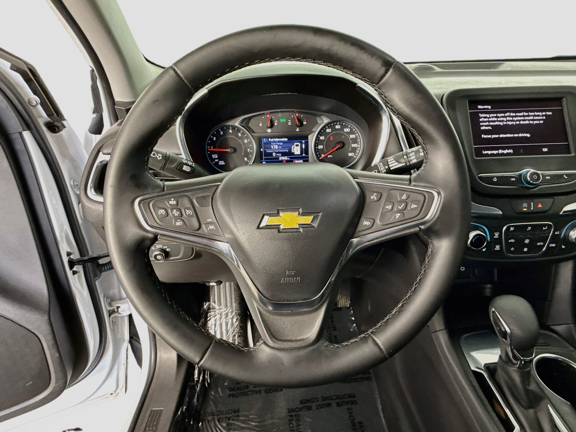 Used 2023 SUMMIT WHITE Chevrolet LT image 13