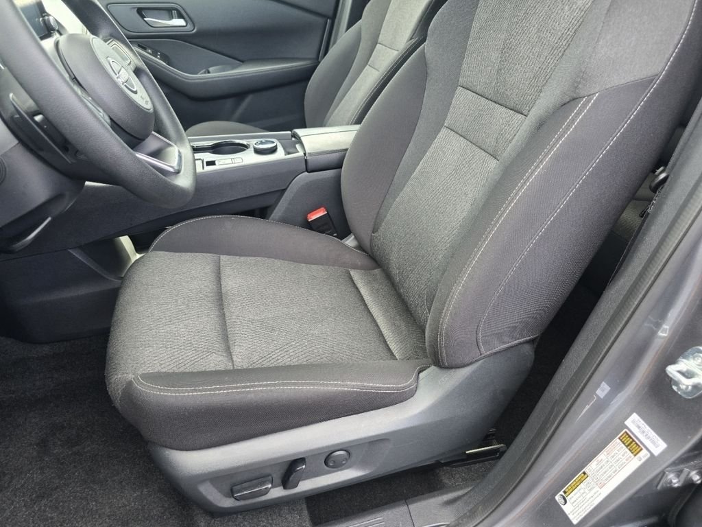 2024 Nissan Rogue SV - Photo 21