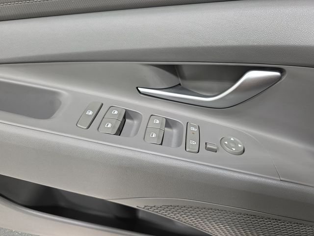 Used 2024 Gray Hyundai SEL image 28