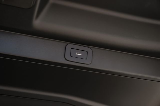 2026 Land Rover Range Rover SE - Photo 70