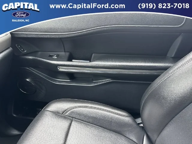 Used 2021 Silver Ford XLT image 29