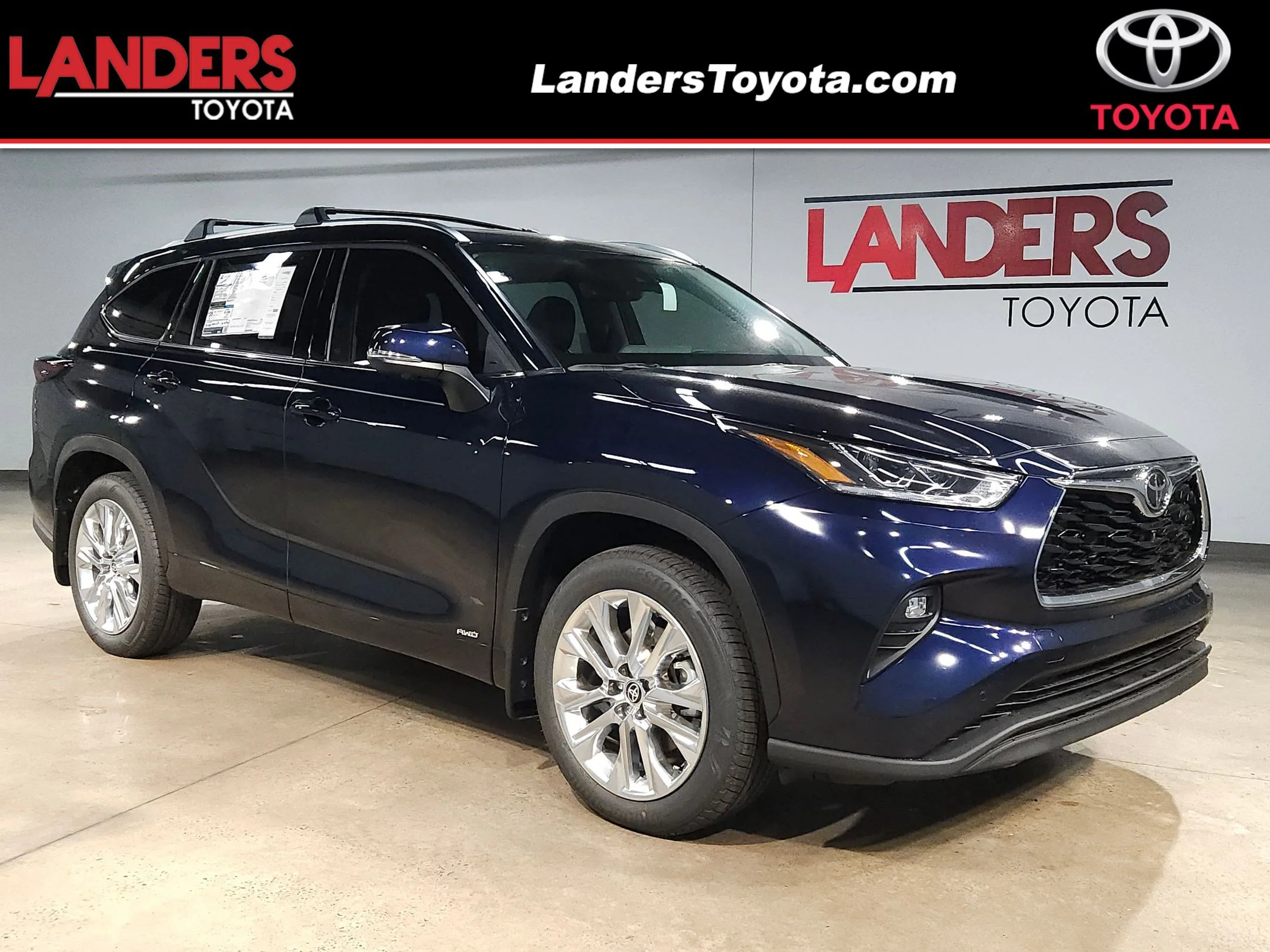 2026 Toyota Highlander Hybrid Limited AWD's photo