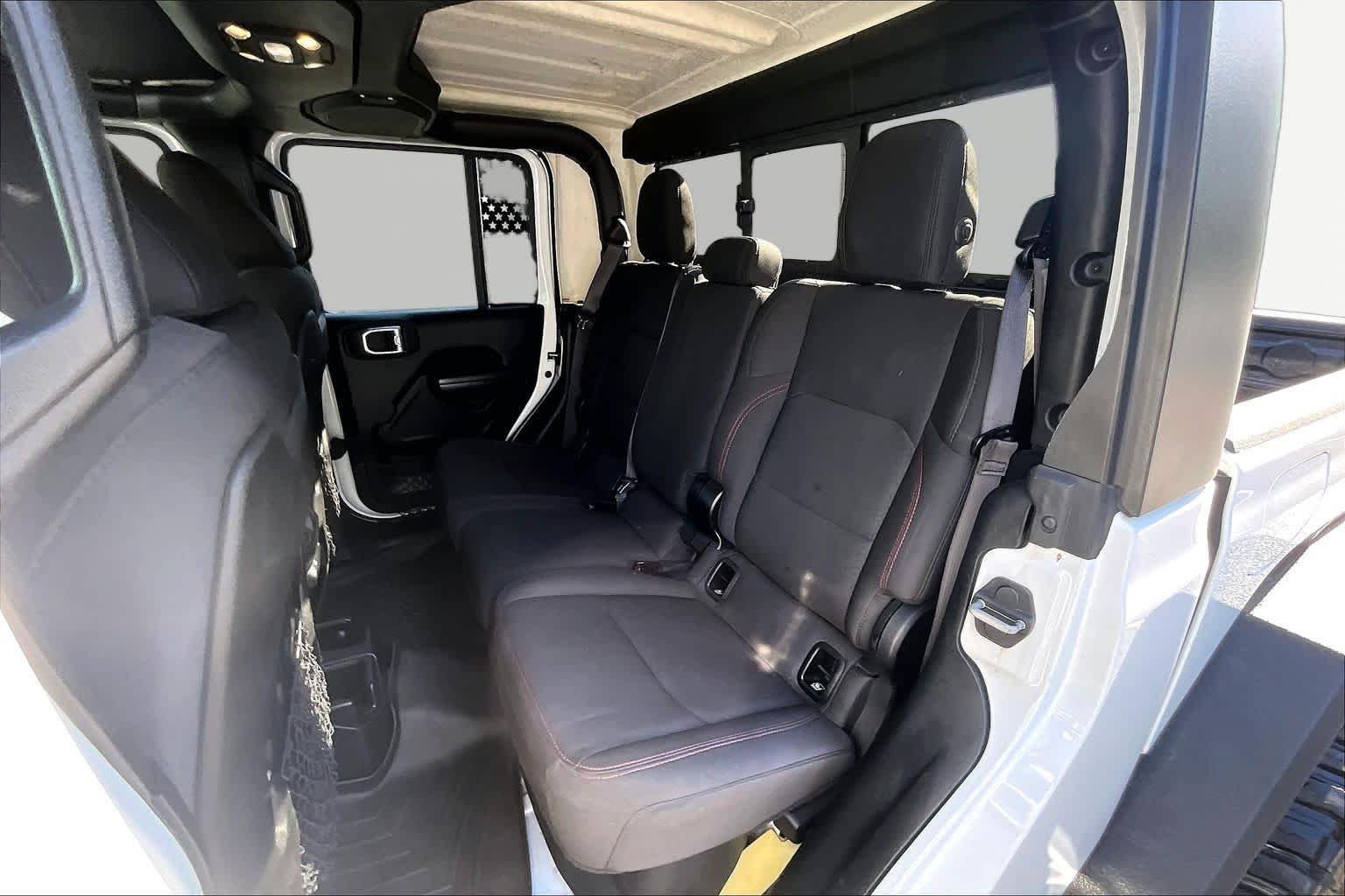 Used 2020 Bright White Clearcoat Jeep Rubicon image 21