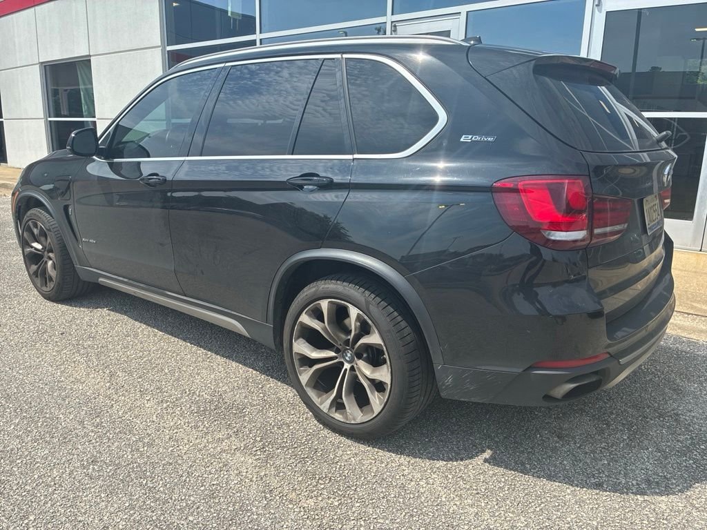 Used 2018 Black BMW xDrive40e image 2